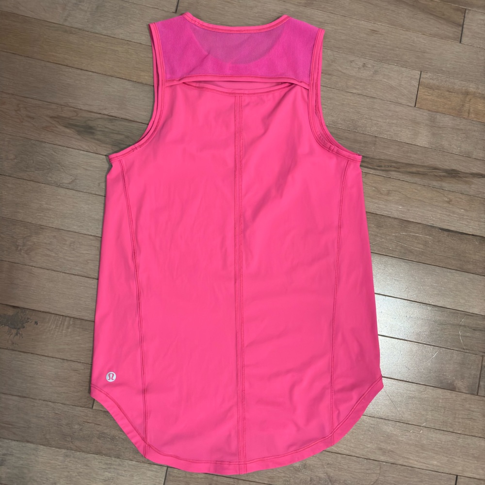 Like new Lululemon Sculpt Tank Top in Solid Pink size small/ 2 mesh - Picture 5 of 6